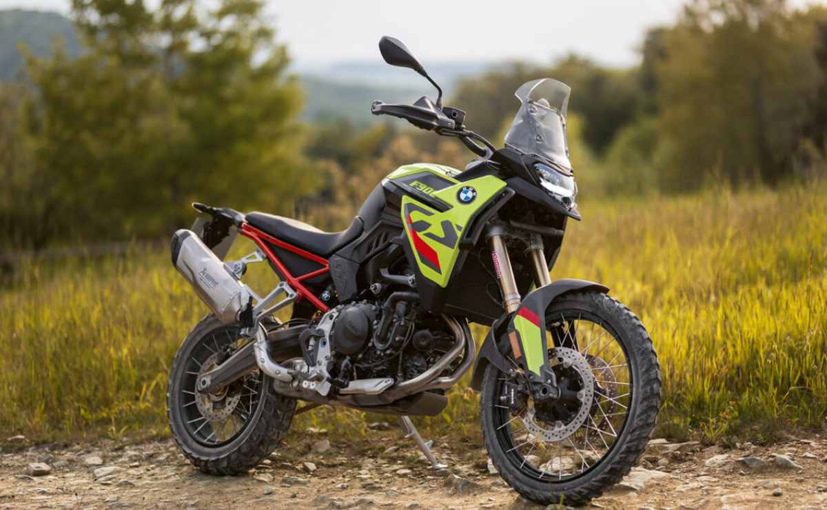 Moto trail BMW F900 GS