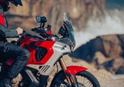 MV Agusta Enduro Veloce: ¿Cómo está equipada esta moto trail?