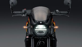 Suzuki presentó dos modelos neo retro que planean competir contra Yamaha