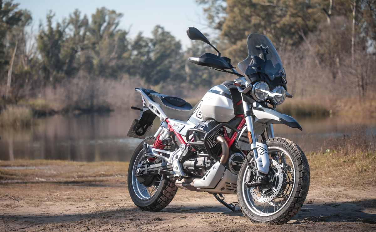 Test Ride Moto Guzzi V85 TT 2025