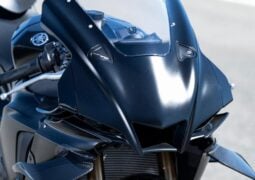 Yamaha R1