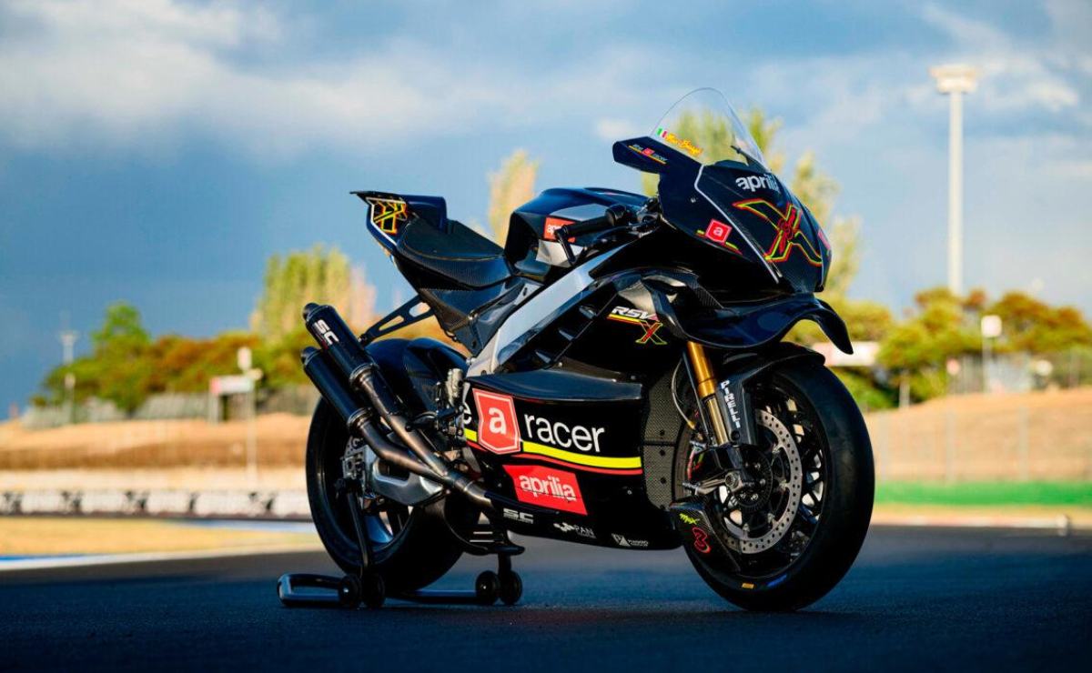 Aprilia RSV4 X- Ex3ma