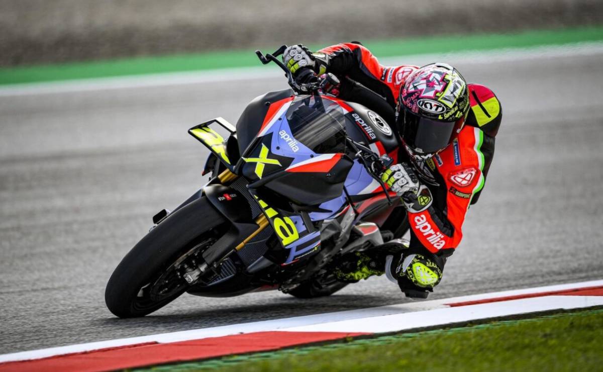 Aprilia RSV4 X- Ex3ma