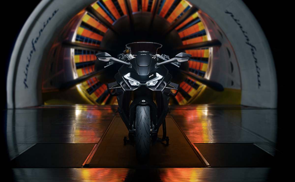 CFMoto 750SR-R