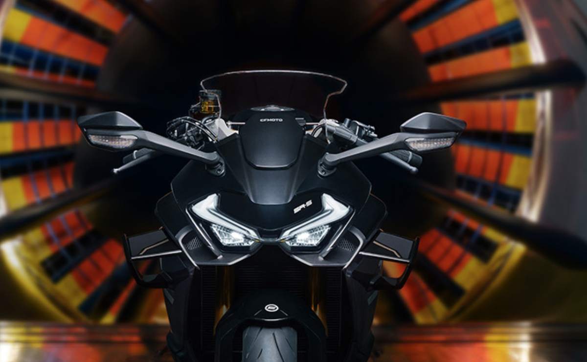 CFMoto moto eléctrica deportiva