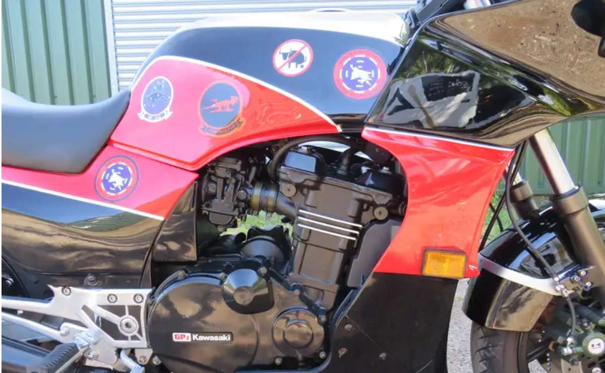 Kawasaki GPZ900R