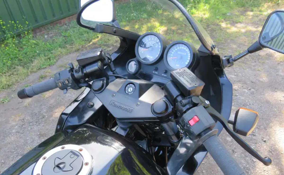 Kawasaki GPZ900R