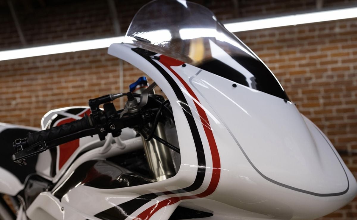 Moto Ducati 748