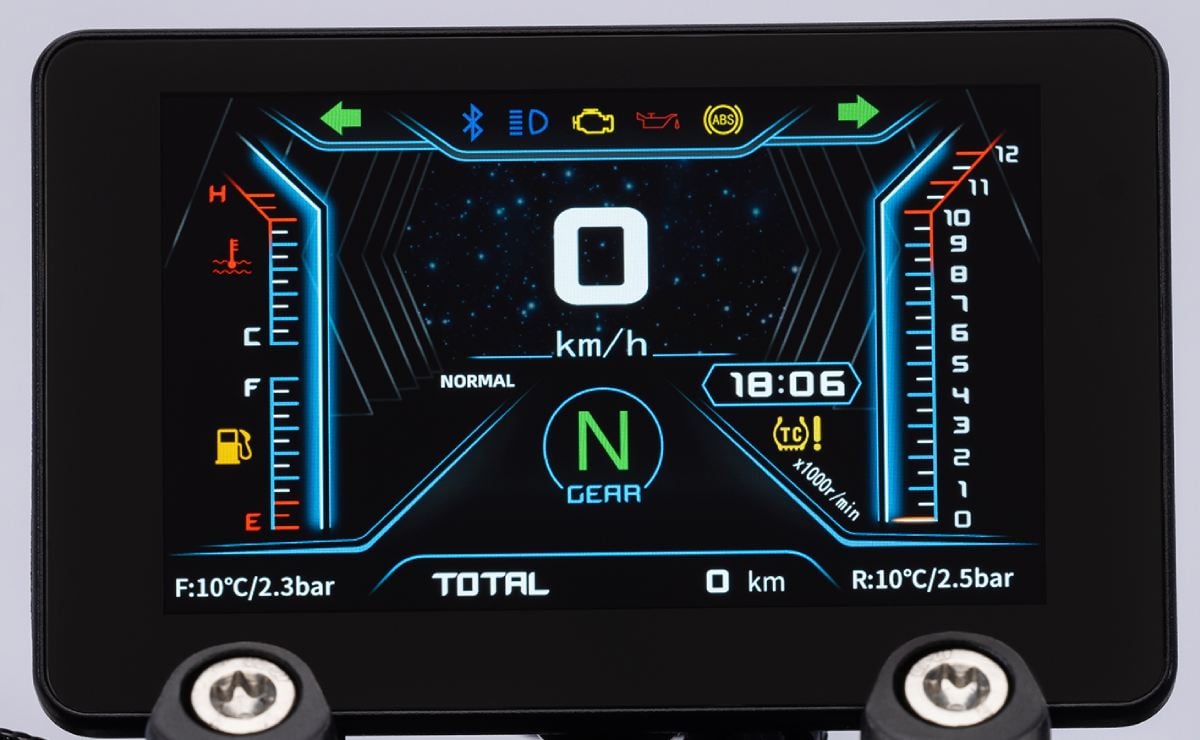 Moto naked QJMotor SRK600