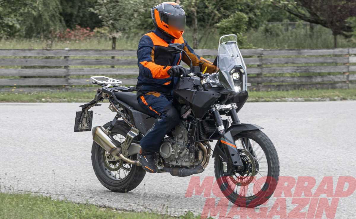 Moto trail KTM 790 adventure 2027