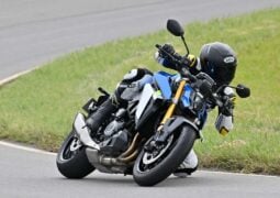 Suzuki GSX-S1000- motos naked