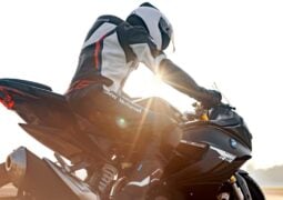 BMW G 310 RR novedades 2026