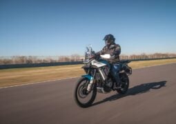 CFMoto 450 MT Guía de Compras