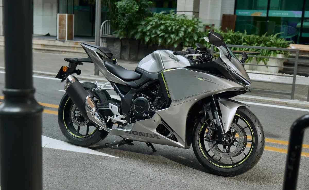 Honda CBR500R Four