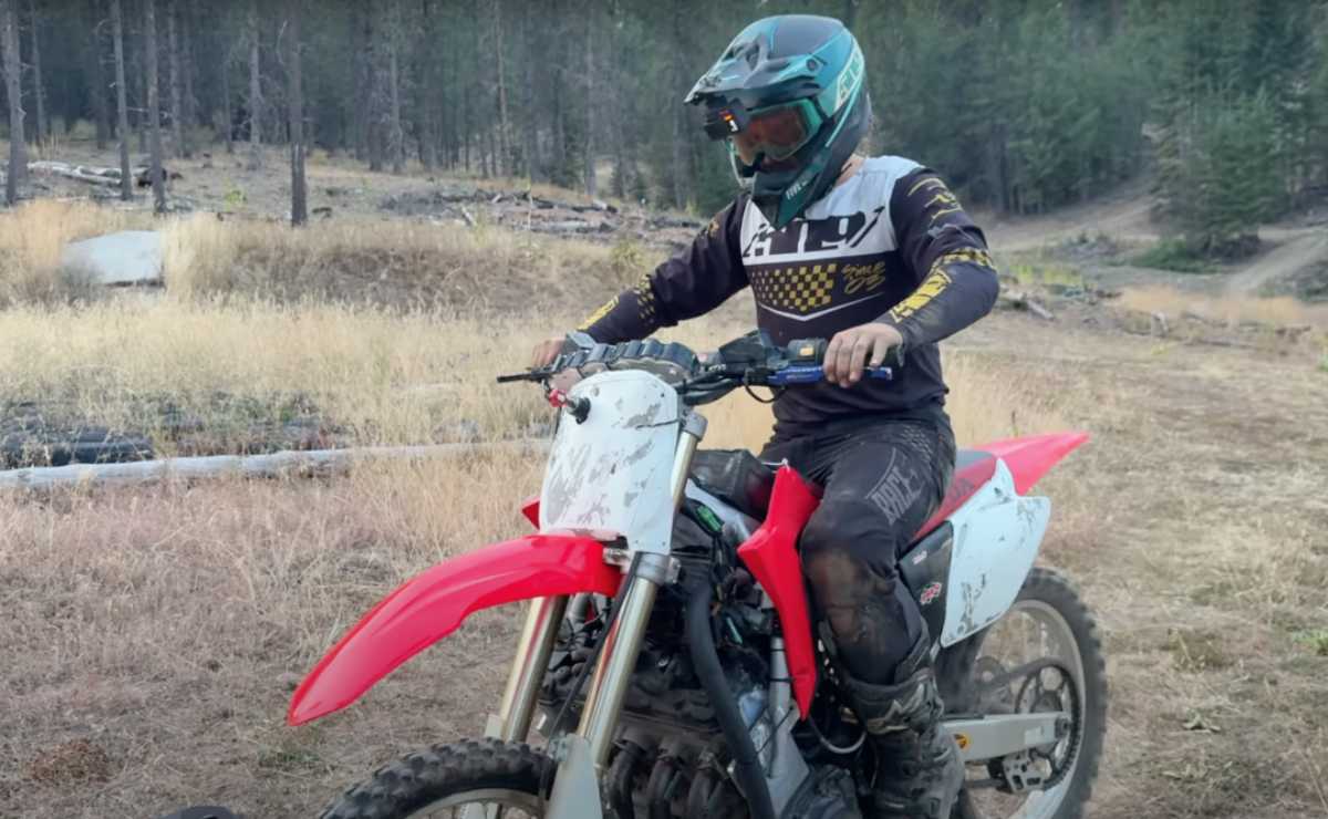 Cómo poner el motor de una Hayabusa en una Honda CRF 450