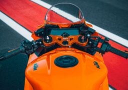 KTM 990 RC R fecha de lanzamiento