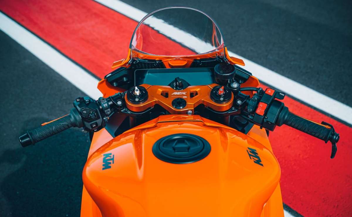 KTM 990 RC R fecha de lanzamiento