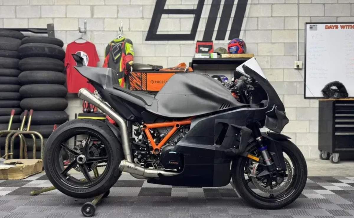 KTM RC1390R