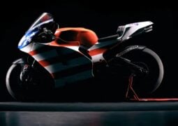 Moto Ducati Desmosedici GP8