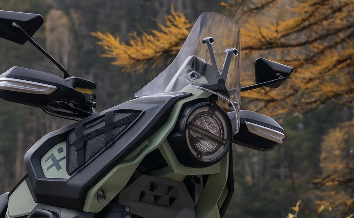 moto trail Brixton Crossfire 500 Sstorr