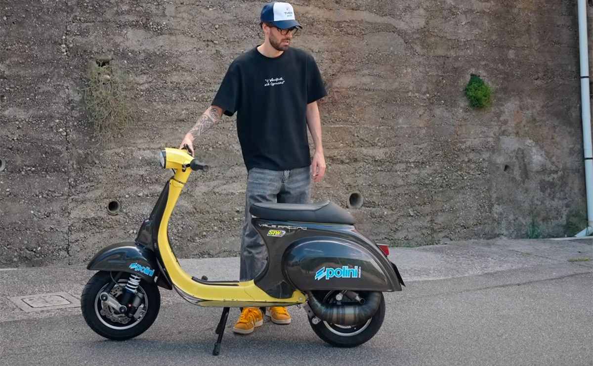 Moto Vespa Carbonio 154 cc