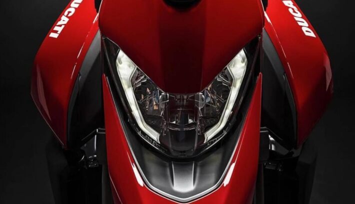 Ducati Hypermotard V2