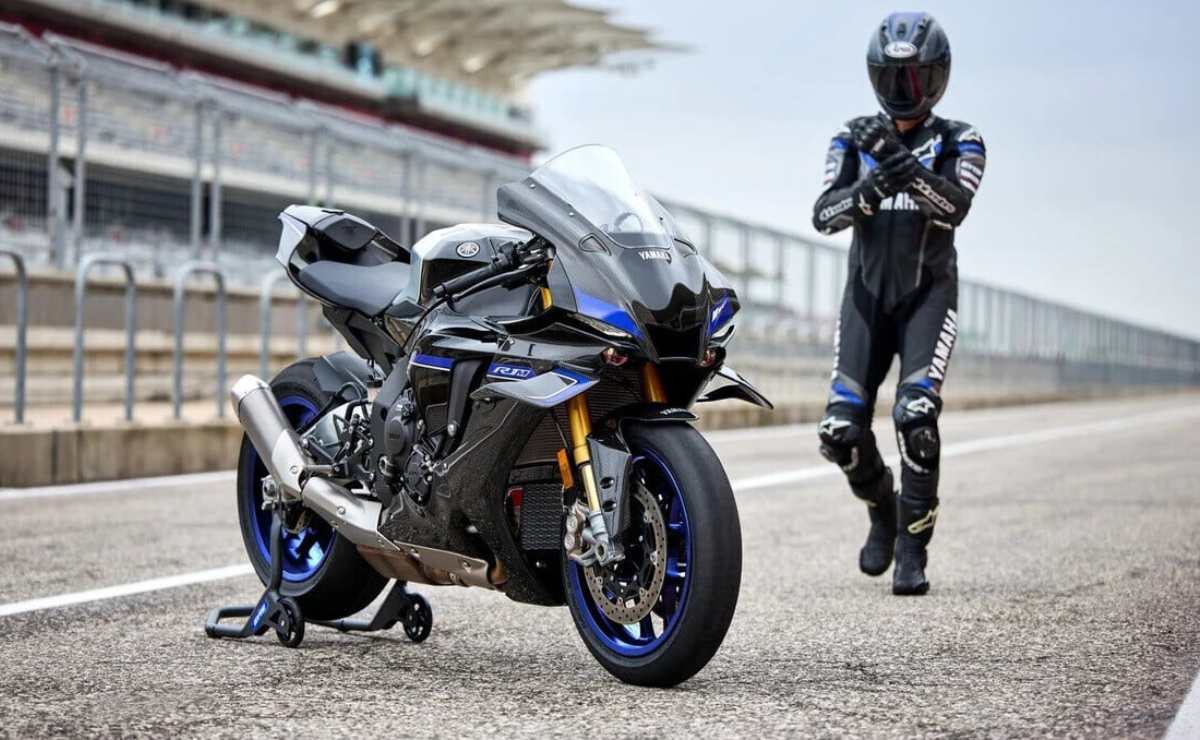 Yamaha R1
