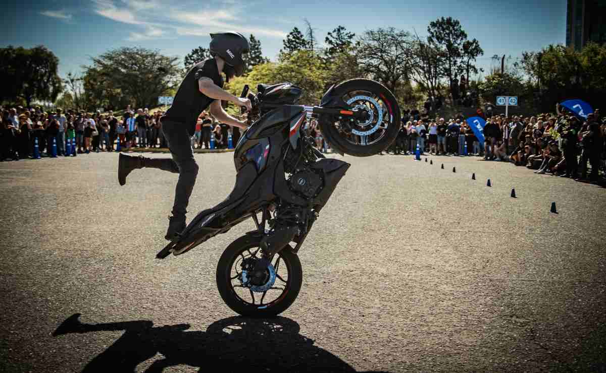 Bajaj Rouser Day