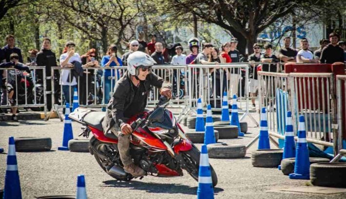 Bajaj Rouser Day