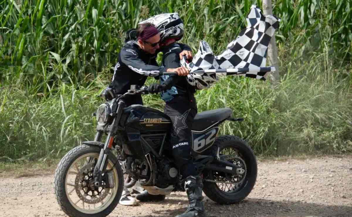 Moto Ducati Scrambler Récord Guinnes