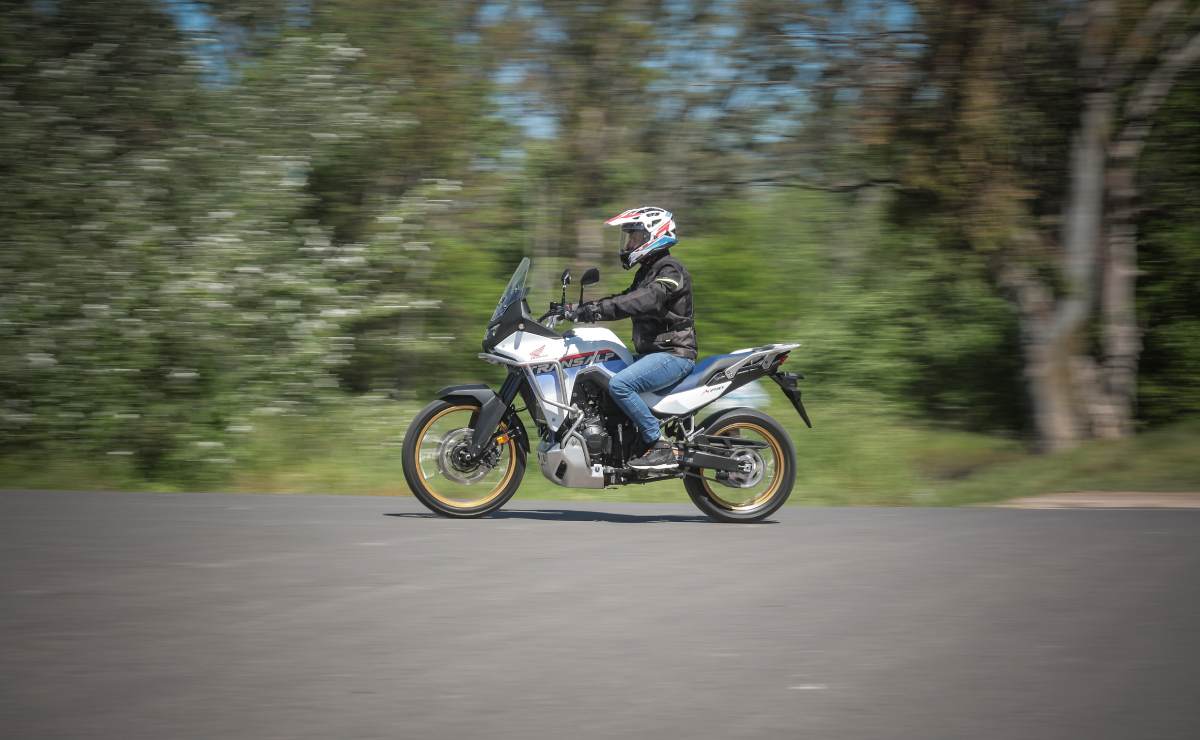 honda transalp 750 prueba 2 Prueba Honda Transalp 750
