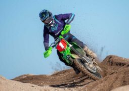 Kawasaki Hermanos Poli