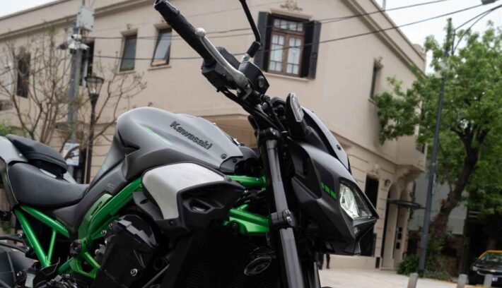 Lanzamiento Kawasaki z900 en Argentina