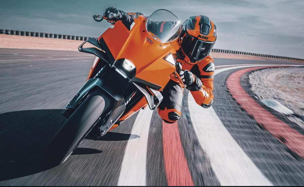 KTM 990 RC-R cinco claves