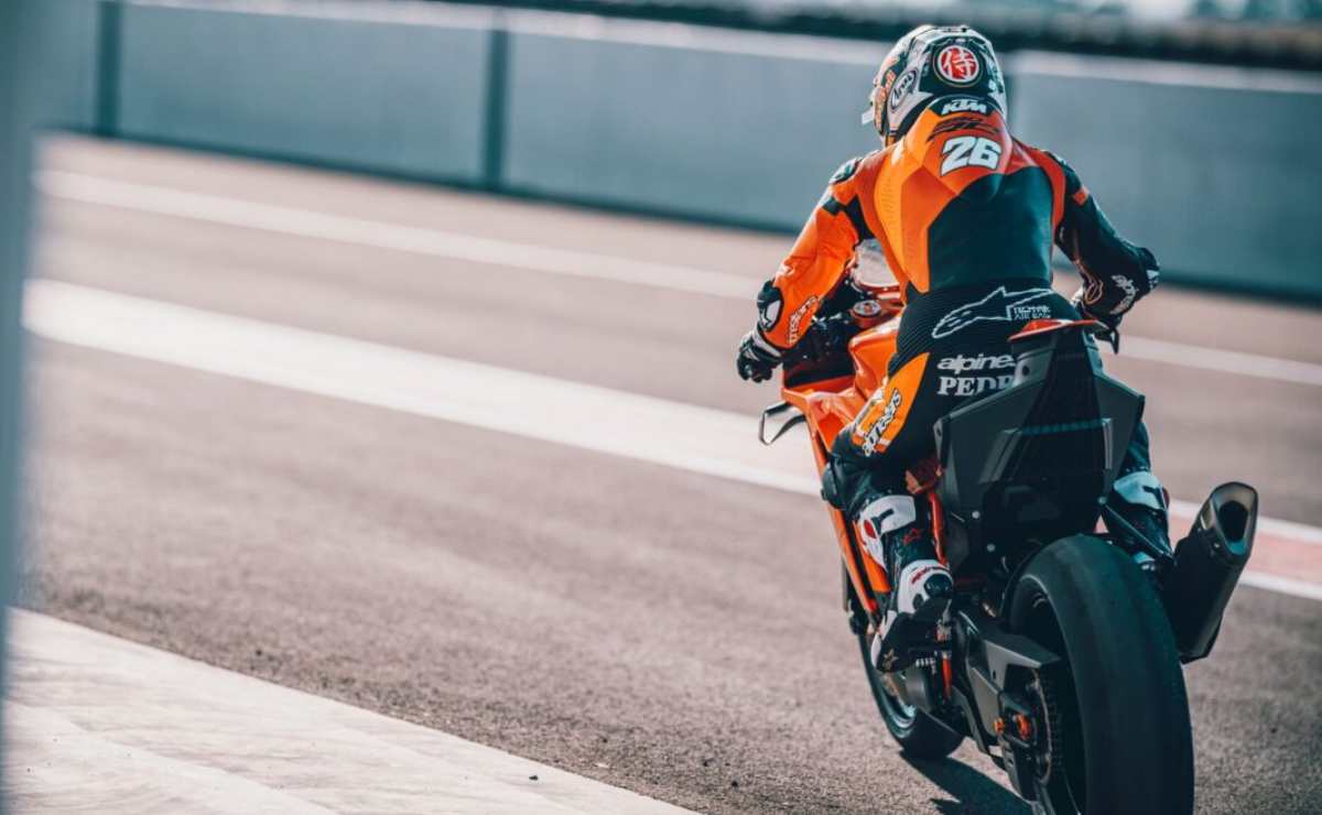 Nueva KTM 990 RC RNueva KTM 990 RC R