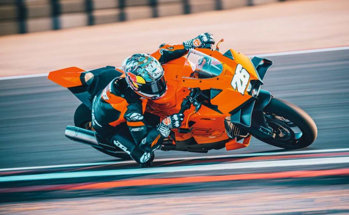 Nueva KTM 990 RC R