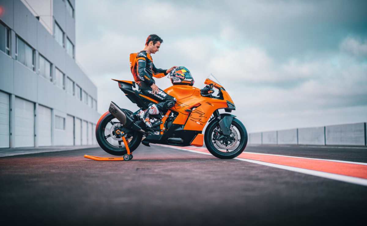 KTM 990 RC-R cinco claves
