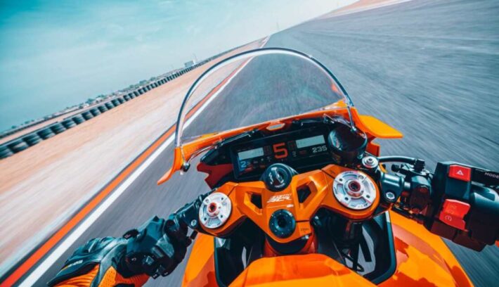 KTM 990 RC-R cinco claves