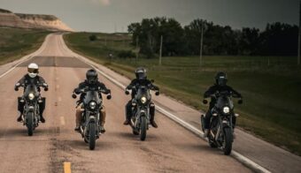 moto custom Buell Super Cruiser