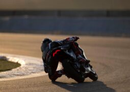 Moto deportiva Aprilia RS 457