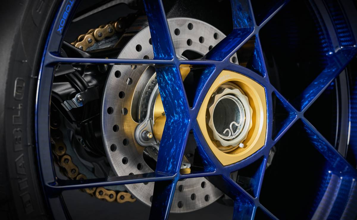 moto deportiva mv agusta sartoria meccanica 2 MV Agusta Sartoria Meccanica