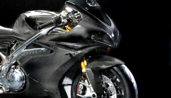 moto deportiva Norton V4