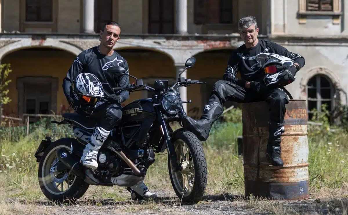 Moto Ducati Scrambler Récord Guinnes