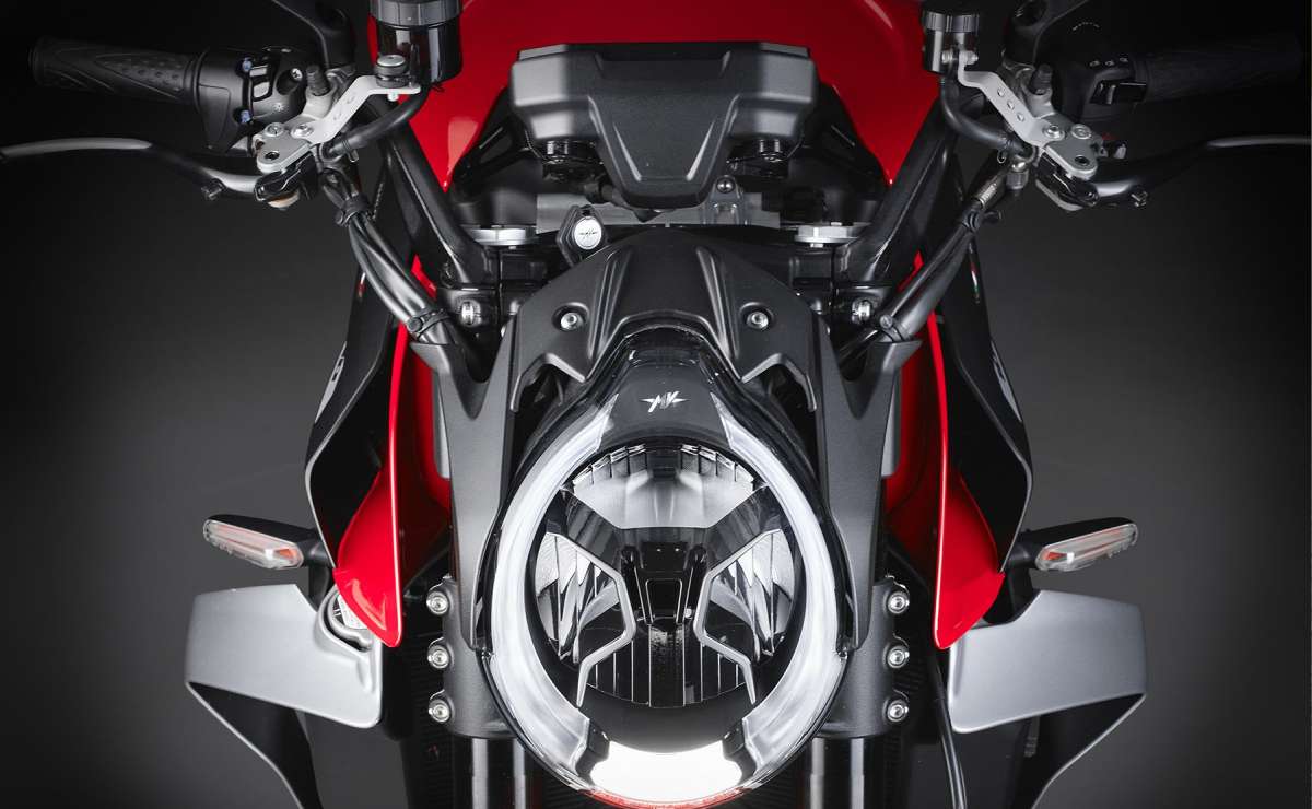 La nueva moto naked de MV Agusta se llamaría Brutale 950 