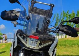 Aprilia Tuareg 2025: qué novedades tiene la moto trail italiana