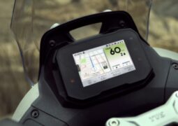 Moto trail TVS Apache RTX 300
