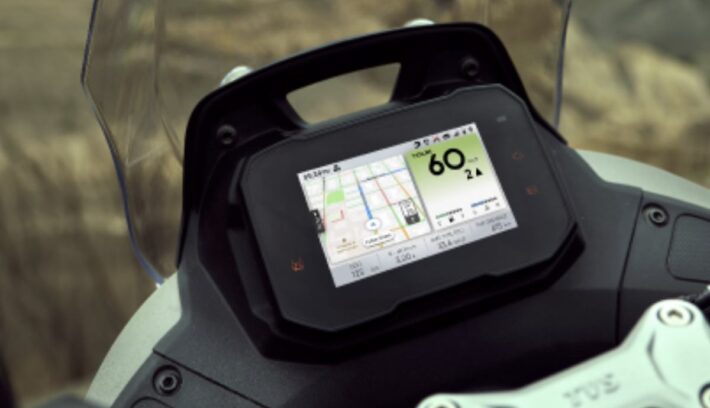 Moto trail TVS Apache RTX 300