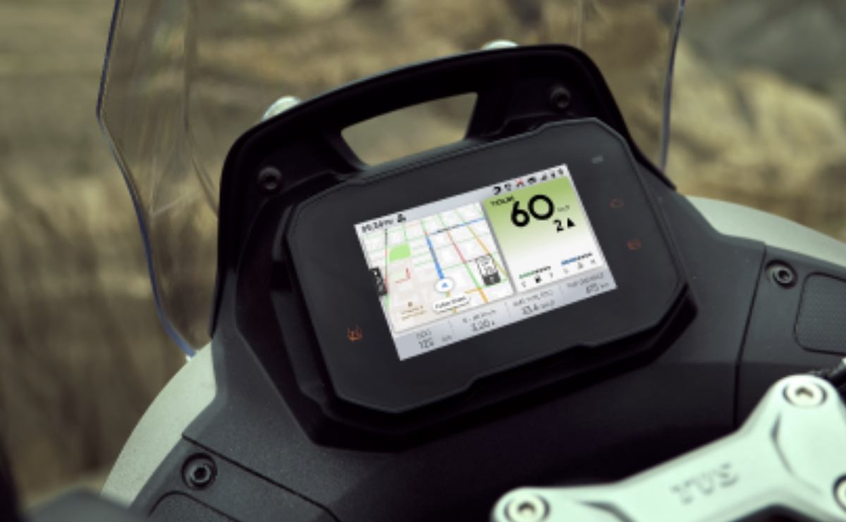 Moto trail TVS Apache RTX 300