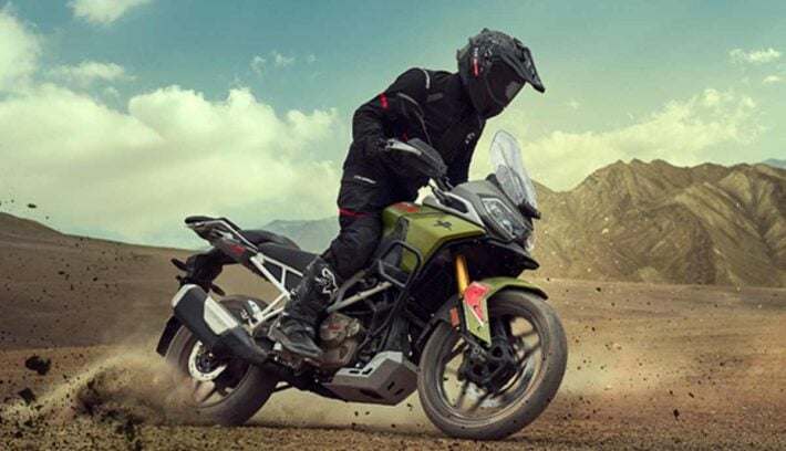 Moto trail TVS Apache RTX 300