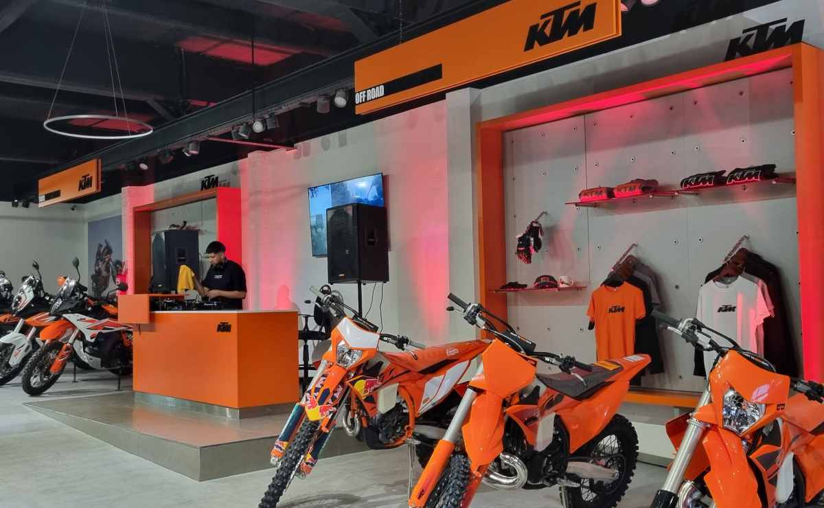 Nuevo Concesionario KTM Villa Urquiza